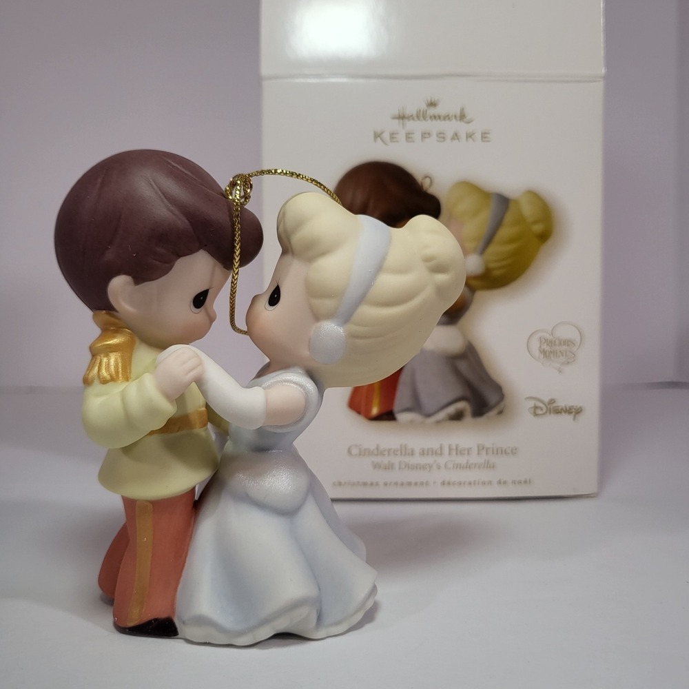 2007 Hallmark Precious Moments Disney Cinderella and Prince Keepsake Ornament